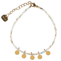 Bracelet composé de perles en acier doré, de perles en véritable pierre d'amazonite et pampilles rondes et lisses. Fermoir mousqueton en acier doré avec 3 cm de rallonge.