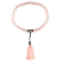 Bracelet fantaisie composé de perles de couleur et d'un pompon en textile avec attache mousqueton en métal argenté.