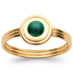 Bague en plaqué or et pierre malachite.