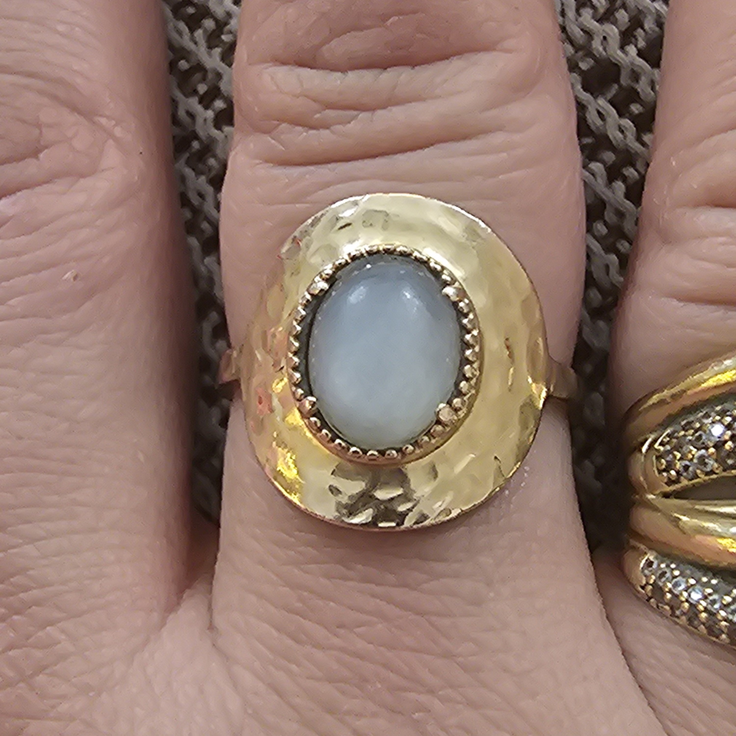 Bague pierre de sales lune or jaune