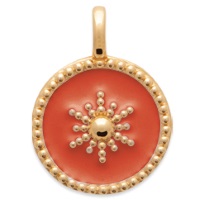 Pendentif au motif d'étoile en relief en plaqué or 18 carats recouvert d'émail de couleur rouge.