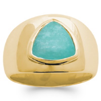 Bague en plaqué or jaune 18 carats surmontée d'une véritable pierre d'amazonite sertie clos de forme triangulaire.