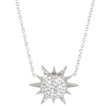 Collier avec pendentif soleil en acier argenté et strass.