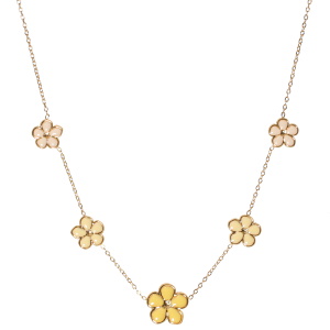Collier composé d'une chaîne en acier doré et de fleurs en émail de couleur jaune. Fermoir mousqueton avec 5 cm de rallonge.