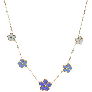 Collier composé d'une chaîne en acier doré et de fleurs en émail de couleur bleue. Fermoir mousqueton avec 5 cm de rallonge.