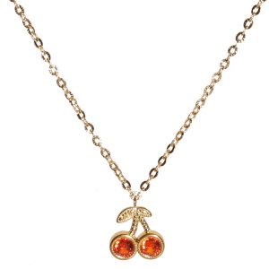 Collier composé d'une chaîne en acier doré et d'un pendentif en forme de cerises serti de strass rouge. Fermoir mousqueton avec 5 cm de rallonge.