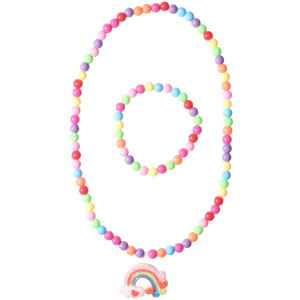 Parure fantaisie pour enfant composée d'un bracelet élastique de perles multicolores et d'un collier élastique en perles multicolores avec un pendentif arc en ciel pailleté.