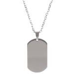 Collier style militaire en acier avec plaque rectangulaire.