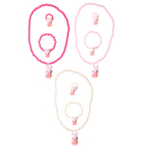 Parure fantaisie pour enfants composée d'un collier élastique de perles roses ou blanches avec un pendentif en forme de lapin, d'un bracelet élastique de perles roses ou blanches avec un pendentif en forme de lapin, ainsi qu'une bague élastique de perles roses ou blanches avec un pendentif en forme de lapin. 3 coloris différents. Votre préférence en commentaire. Vendu par parure.