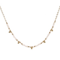 Collier composé d'une chaîne en acier doré, de perles en véritable pierre de lune et de pampilles en acier doré. Fermoir mousqueton avec 5 cm de rallonge.