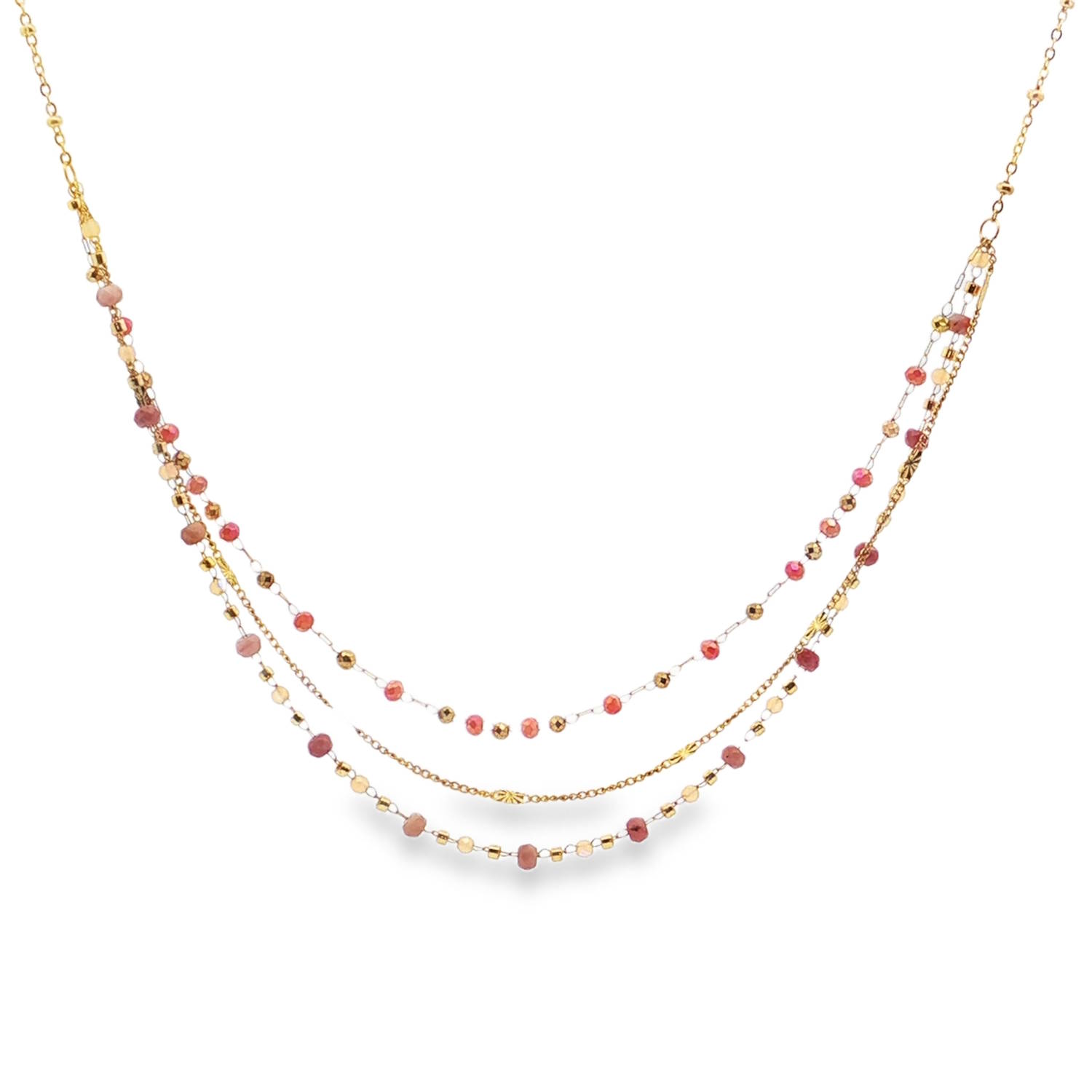 Ce collier triple rangs met en valeur l'éclat chaleureux de l'acier doré.<br/>Des perles rondes de couleur rose, taillées en cabochon, apportent une touche de couleur raffinée.<br/>Chaque rang, disposé avec soin, crée un ensemble harmonieux, parfait pour sublimer votre décolleté avec élégance et sophistication.<br/>Fermoir mousqueton avec 5 cm de rallonge. Multirangs Perle Adolescent Adulte Femme Fille Indémodable Ce collier triple rangs met en valeur l'éclat chaleureux de l'acier doré.<br/>Des perles rondes de couleur rose, taillées en cabochon, apportent une touche de couleur raffinée.<br/>Chaque rang, disposé avec soin, crée un ensemble harmonieux, parfait pour sublimer votre décolleté avec élégance et sophistication.<br/>Fermoir mousqueton avec 5 cm de rallonge. Multirangs Perle Adolescent Adulte Femme Fille Indémodable