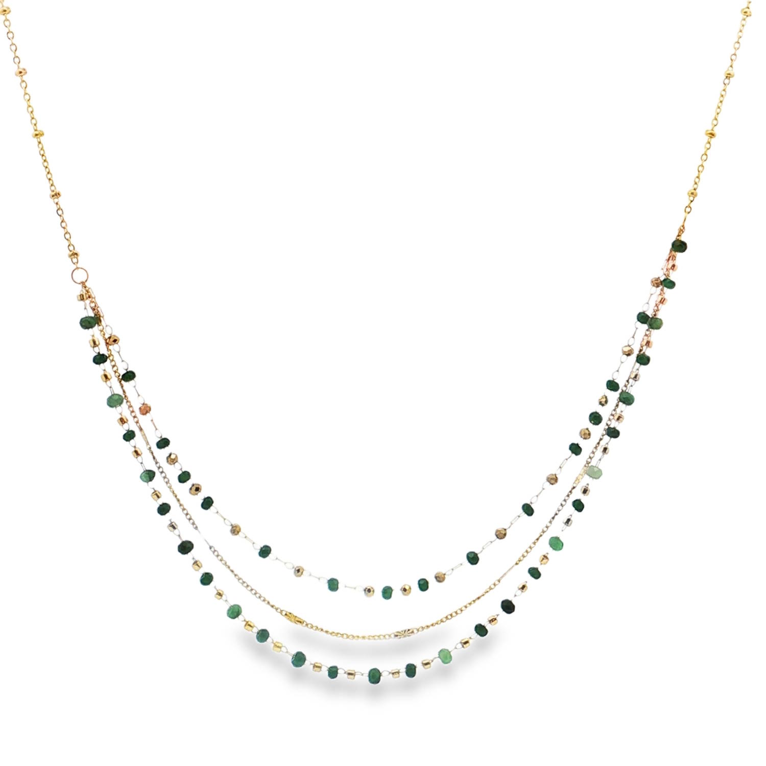 Ce collier triple rangs met en valeur l'éclat chaleureux de l'acier doré.<br/>Des perles rondes de couleur vert profond, taillées en cabochon, apportent une touche de couleur raffinée.<br/>Chaque rang, disposé avec soin, crée un ensemble harmonieux, parfait pour sublimer votre décolleté avec élégance et sophistication.<br/>Fermoir mousqueton avec 5 cm de rallonge. Multirangs Perle Adolescent Adulte Femme Fille Indémodable Ce collier triple rangs met en valeur l'éclat chaleureux de l'acier doré.<br/>Des perles rondes de couleur vert profond, taillées en cabochon, apportent une touche de couleur raffinée.<br/>Chaque rang, disposé avec soin, crée un ensemble harmonieux, parfait pour sublimer votre décolleté avec élégance et sophistication.<br/>Fermoir mousqueton avec 5 cm de rallonge. Multirangs Perle Adolescent Adulte Femme Fille Indémodable