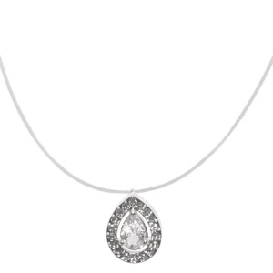 Collier composé d'un fil nylon et d'un pendentif en forme de goutte en acier argenté pavé de strass et serti griffe d'un cristal en forme de goutte. Fermoir mousqueton en acier argenté avec 5 cm de rallonge.