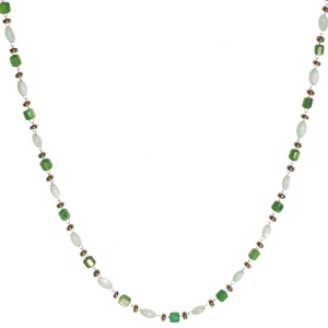 Collier composé d'une chaîne en acier doré et de perles nacrées de couleur verte. Fermoir mousqueton avec 5 cm de rallonge.