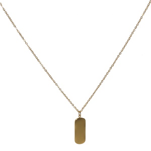 Collier composé d'une chaîne et d'un pendentif rectangulaire au contour arrondi en acier doré. Fermoir mousqueton avec 5 cm de rallonge.
