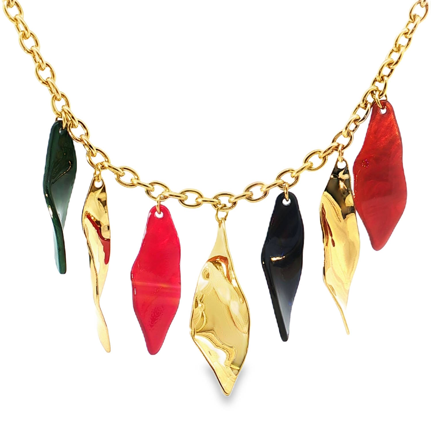 Affirmez votre style avec ce collier à breloques audacieux.<br/>Une chaîne en acier doré éclatant sert de toile de fond à une collection de breloques aux couleurs vibrantes et aux formes organiques.<br/>Un accessoire saisissant, parfait pour ajouter une touche d'originalité à n'importe quelle tenue.<br/>Fermoir mousqueton avec 4 cm de rallonge. Adolescent Adulte Femme Fille Indémodable Affirmez votre style avec ce collier à breloques audacieux.<br/>Une chaîne en acier doré éclatant sert de toile de fond à une collection de breloques aux couleurs vibrantes et aux formes organiques.<br/>Un accessoire saisissant, parfait pour ajouter une touche d'originalité à n'importe quelle tenue.<br/>Fermoir mousqueton avec 4 cm de rallonge. Adolescent Adulte Femme Fille Indémodable