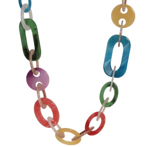 Collier sautoir fantaisie composé de maillons ovales, ronds et rectangulaires multicolores.