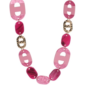 Collier sautoir fantaisie composé de maillons en métal doré et de maillons de couleur rose. Fermoir mousqueton avec 7 cm de rallonge en métal doré.