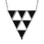 Collier triangle en acier.