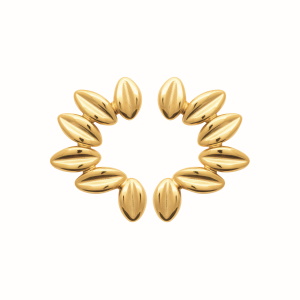 Sublimez vos oreilles avec ces boucles pendantes en acier doré en forme de fleur.