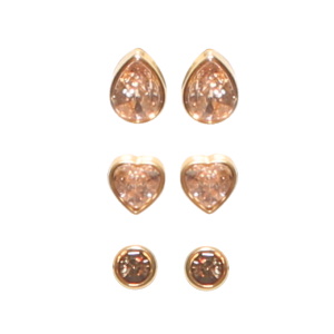 Lot de 3 paires de boucles d'oreilles puces rondes, en forme de goutte et de cœur en acier doré serties de strass.