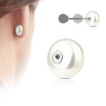 Paire de poussettes de boucles d'oreilles en perle synthétique.