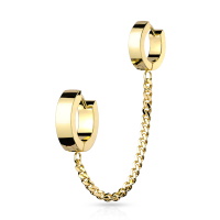 Boucle d'oreille composées d'une créole en acier doré reliée par une chaîne en acier doré à une créole en acier doré. Vendu à l'unité.