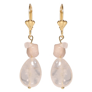 Boucles d'oreilles dormeuses pendantes en acier doré avec pierres de couleur blanche rosée et une perle ovale en pierre de couleur blanche rosée.