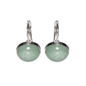 Boucles d'oreilles dormeuses en acier argenté surmontées d'un cabochon en pierre d'aventurine d'imitation.