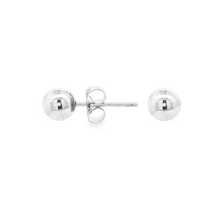 Rehaussez votre style avec ces élégantes boucles d'oreilles puces en acier argenté. Leur design minimaliste et moderne en fait l'accessoire parfait pour toutes les occasions. Confectionnées en acier de haute qualité, ces boucles d'oreilles apporteront une touche de sophistication discrète à votre look.