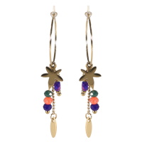 Boucles d'oreilles créoles en acier doré composées d'une chaînette avec pastille ovale, d'une feuille en acier doré et de perles multicolores.