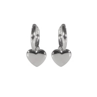 Boucles d'oreilles créoles fil avec pendant cœur en acier argenté.