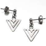 Boucles d'oreilles Triangles en argent 925/000 rhodié.