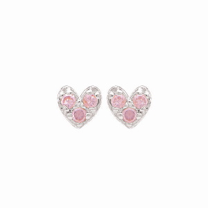 Boucles d'oreilles puces en forme de cœur en argent 925 rhodié serties de 3 oxydes de zirconium roses.