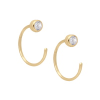 Boucles d'oreilles créoles ouvertes en plaqué or jaune 18 carats surmontées d'un oxyde de zirconium blanc serti clos.