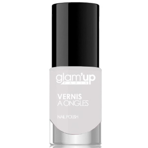 Vernis à ongles longue durée. Il offre une grande palette de coloris des plus intemporels aux plus en vogue. Son pinceau extra-large, son séchage rapide et sa tenue ultra-longue assurent un résultat professionnel et de haute qualité. Une texture fluide un peu gélifiée, facile à poser et au séchage rapide.