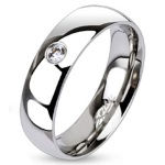 Bague alliance en acier et oxyde de zirconium.