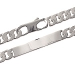 Bracelet identité en argent 925/000 poli miroir. Maille gourmette.  Absolument indémodables, Les gourmettes personnalisables sont idéales à offrir aux adultes comme aux adolescent.e.s.  Ce modèle est généralement considéré comme plutôt masculin, Mais peut bien entendu être porté par toutes et tous !