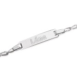 Bracelet identité enfant en argent 925/000 poli miroir.  Souvenir impérissable, cette gourmette personnalisable est le cadeau idéal pour familiariser bébé à son prénom.  Elle ravira toute petite fille, comme tout petit garçon !