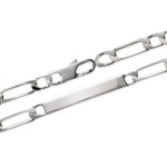 Bracelet identité en argent poli miroir 925/000.  Absolument indémodables, Les gourmettes personnalisables sont idéales à offrir aux adultes comme aux adolescent.e.s.  Ce modèle est généralement considéré comme plutôt féminin, Mais peut bien entendu être porté par toutes et tous !