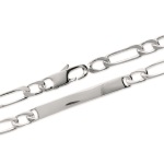 Bracelet identité en argent 925/000 poli miroir.  Absolument indémodables, Les gourmettes personnalisables sont idéales à offrir aux adultes comme aux adolescent.e.s.  Ce modèle est généralement considéré comme plutôt féminin, Mais peut bien entendu être porté par toutes et tous !