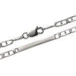 Bracelet gourmette en argent 925/000.  Absolument indémodables, les gourmettes personnalisables sont idéales à offrir aux adultes comme aux adolescent(e)s.  Ce modèle est généralement considéré comme plutôt féminin mais peut bien entendu être porté par toutes et tous !