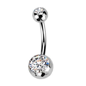 Piercing pour nombril en titane argenté de qualité implantaire avec boules à facettes serties clos d'oxydes de zirconium blancs.