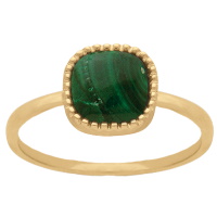 Bague en plaqué or jaune 18 carats surmontée d'une véritable pierre de malachite sertie clos de forme carré.