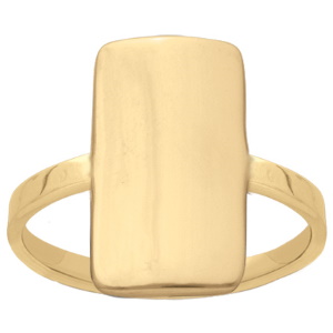 Bague surmontée d'un rectangle en plaqué or jaune 18 carats.