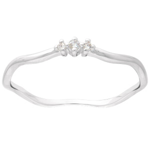 Bague anneau ondulé en argent 925/000 rhodié sertie de trois oxydes de zirconium blancs.
