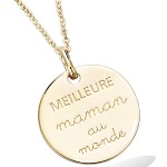 Pendentif avec le message meilleure maman du monde en plaqué or.