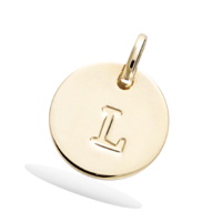 Pendentif médaille ronde avec la lettre gravée L en plaqué or jaune 18 carats. Vendu seul sans chaîne.