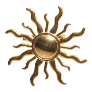 Broche en forme de soleil en acier doré.