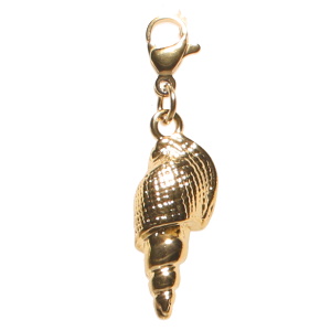 Breloque charm's avec un coquillage en acier doré.